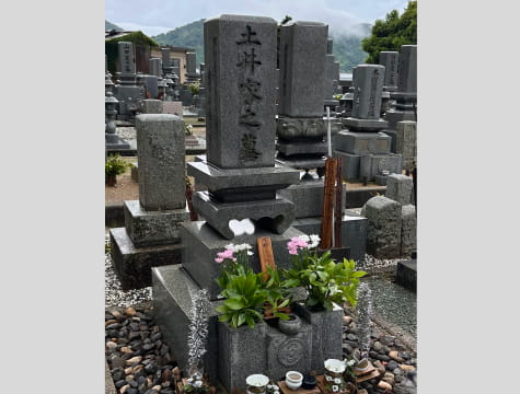 お墓の傾き直し-施工前